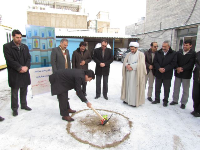 کلنگ احداث ساختمان جدید مدیریت توزیع برق شهرستان  زده شد