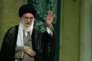 قضایای عراق جنگ «دلبستگان به امریکا و غرب» با «طرفداران استقلال ملتها» است