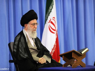 انس با قرآن، عزت را برای امت اسلامی به ارمغان خواهد آورد/ بزرگ‌ترین گرفتاری امروز دنیای اسلام غفلت از توطئه‌ دشمنان است/ سیاست دشمنان اسلام برادرکشی در جوامع اسلامی است