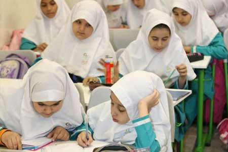 یکهزار دانش آموز، صندلی های خالی مدارس غیر دولتی زنجان را پر می کنند