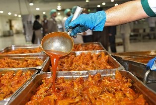 آشپزخانه حجاج ایرانی در مدینه/ گزارش تصویری