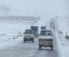 بروز پدیده کولاک در محورهای استان زنجان/ رانندگان از زنجیر چرخ استفاده کنند