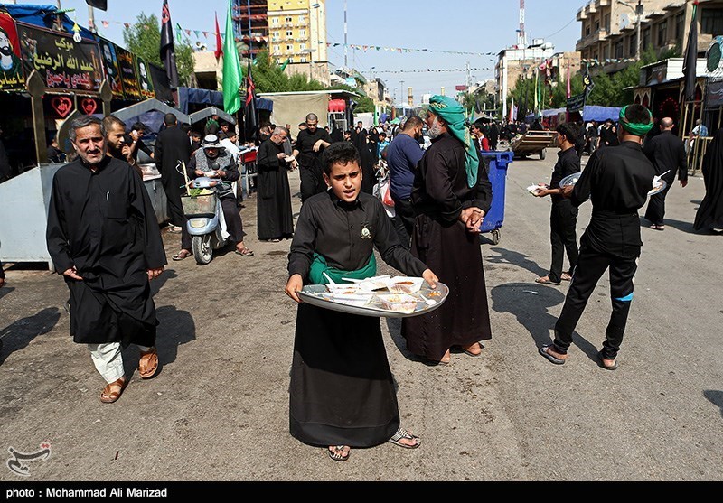 پخت و پخش نذری در کربلا/ گزارش تصویری