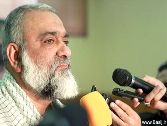 ظریف الفبای دیپلماسی را هم رعایت نمی کند