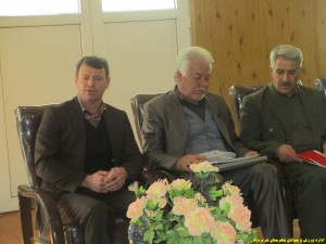 خرمدره زمین فوتبال ندارد