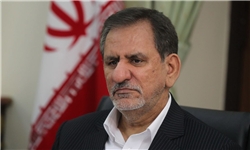 روحانی برنامه‌های ملی اجرایی سیاست‌های کلی اقتصاد مقاومتی را تقدیم رهبر انقلاب کرد
