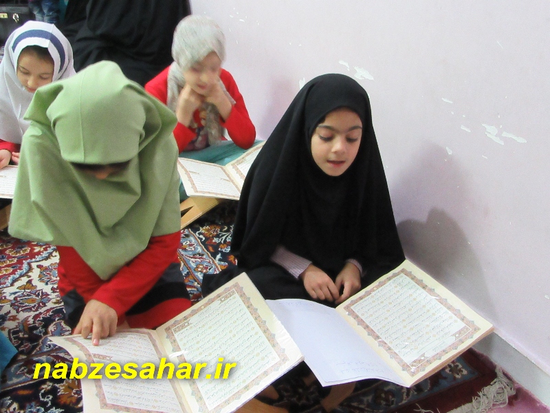 شیوه های نوین آموزش قرآن در خرم دره /خیرین و مسئولین به یاری مراکز قرآنی شهر بشتابند+ تصاویر