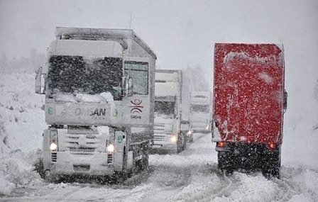 تردد در گردنه‌ها زنجان با زنجیر چرخ امکان پذیر است