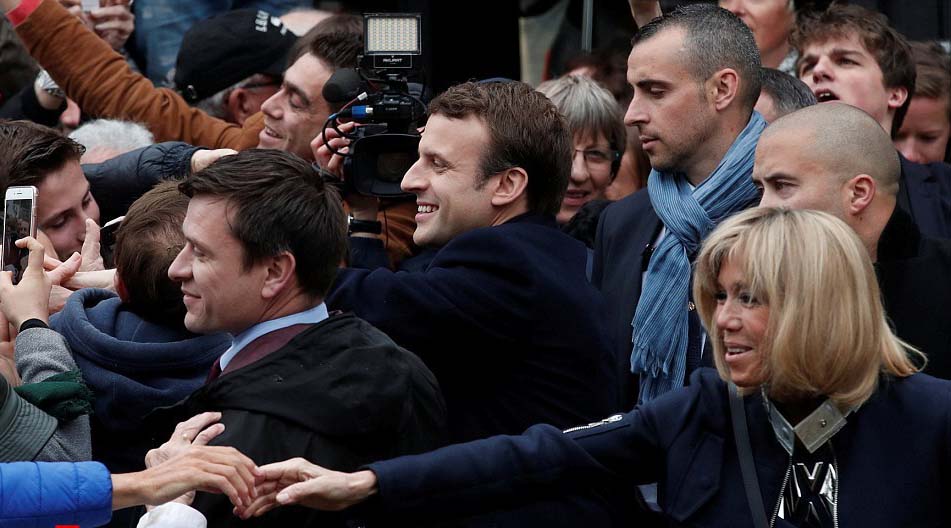 امانوئل مکرون به عنوان جوان ترین رئیس جمهور فرانسه انتخاب شد+تصاویر