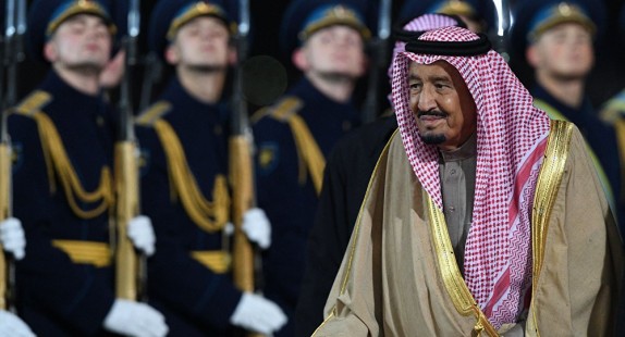اسپوتنیک: ملک سلمان چگونه می‌خواهد همه هندوانه‌هایی را که با یک دست برداشته حمل کند؟