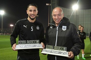 اهدای جایزه بهترین مربی ماه لیگ قطر به رقیب برانکو