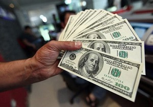 «دلار جهانگیری» کالاها را چقدر گران کرد؟/ خنده تورم تک‌رقمی بر جیب مردم +جدول