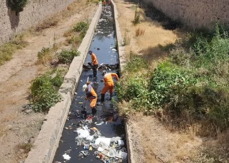پاکسازی زباله های رودخانه کبیر رود