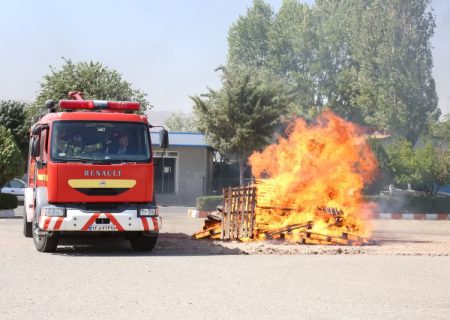 مانور اطفاء حریق و نجات مصدومین شرکت مینو خرمدره