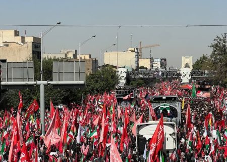 ایران قلبش را به دست آسمان می‌سپارد