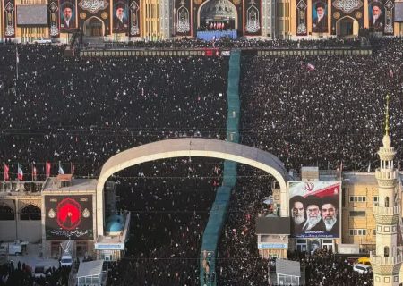 اقامه نماز بر پیکر رهبر شهیدمان در قم